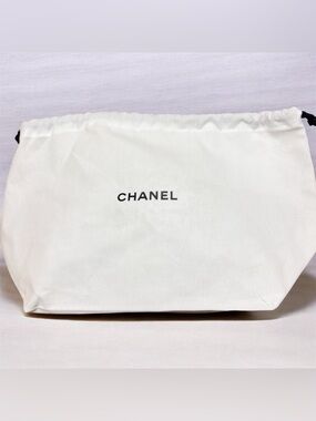 CHANEL Beaute White Cotton Drawstring Cosmetic Makeup Pouch Bag